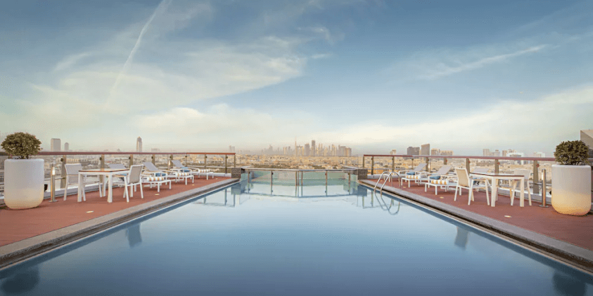 Golden Sands Dubai Creek - Hotel with Pool