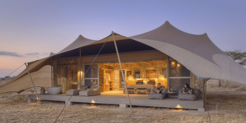 Namiri Plains Camp Deck 360-Degree Views
