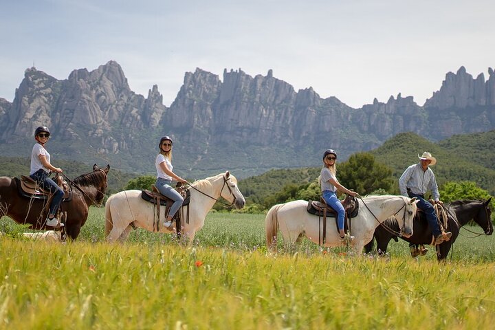 Horseback riding in Montserrat Mountain Natural Park