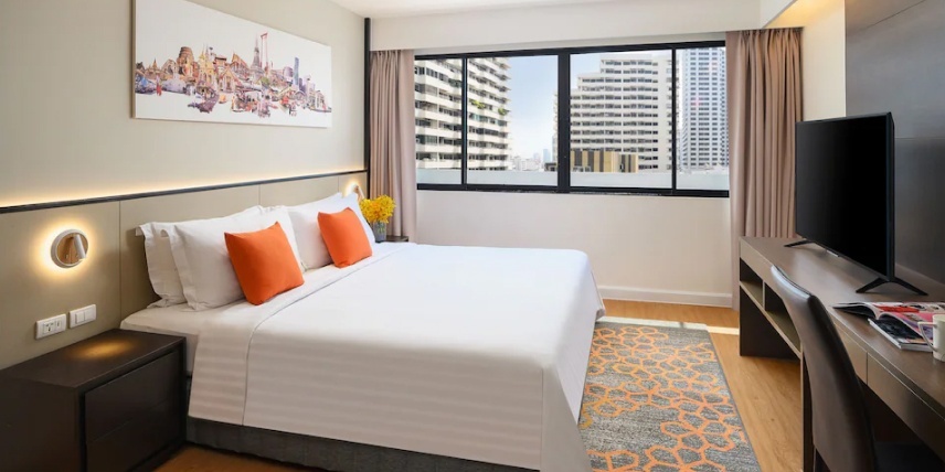 Room Interior at PARKROYAL Suites, Bangkok