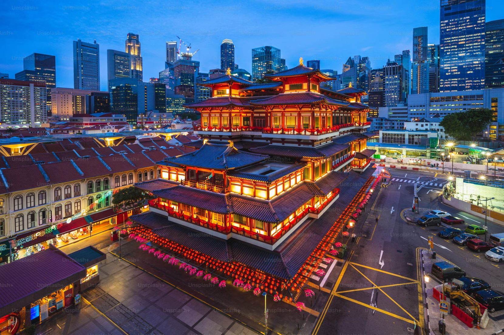 The Buddha Tooth Relic Temple and Museum in Chinatown, Singapore