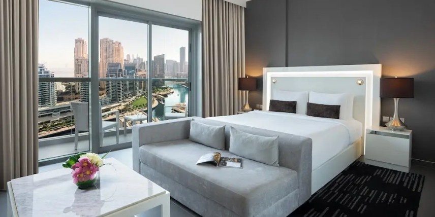 The First Collection Dubai Marina Hotel
