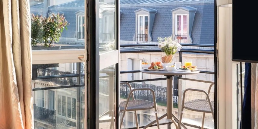 Hotel Yllen Eiffel in Paris, France