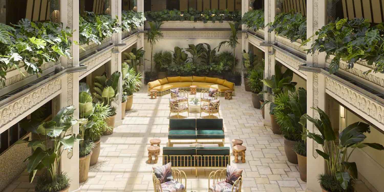 Mayfair House Hotel & Garden in Miami