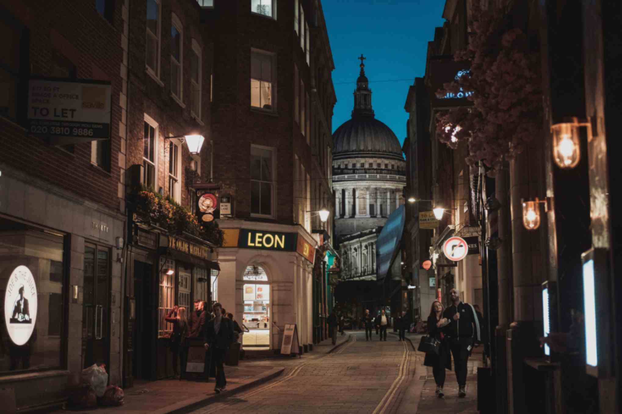 Best time to visit London for fewer crowds