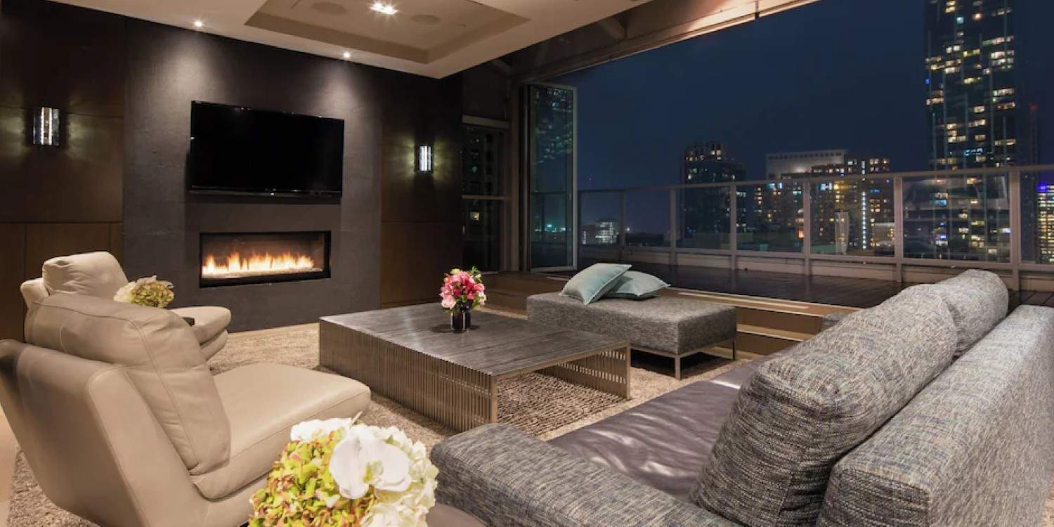 One-King-West-Hotel-Residence