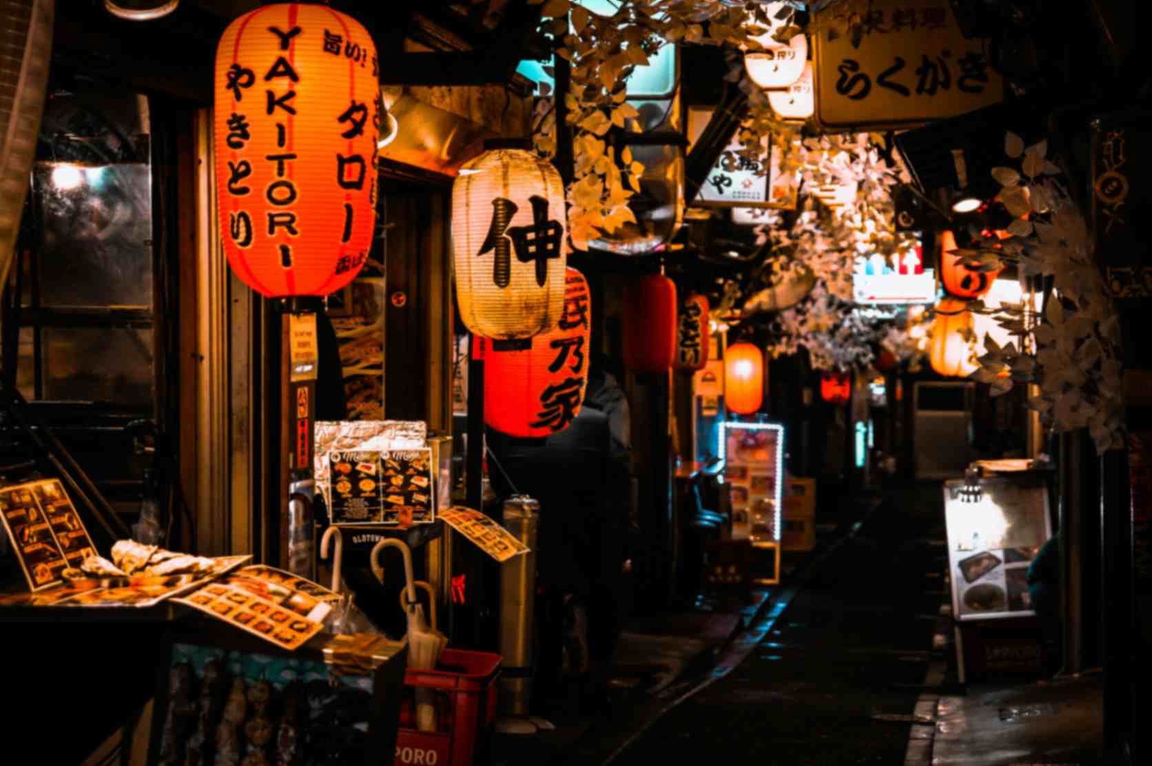 Izakayas, Food Alleys and Late-Night Dining